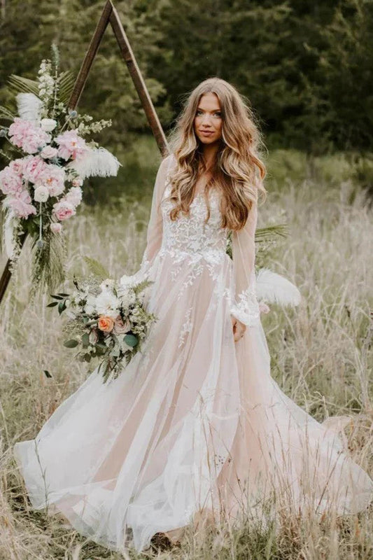 Vestido de novia rústico de manga larga con cuello en V