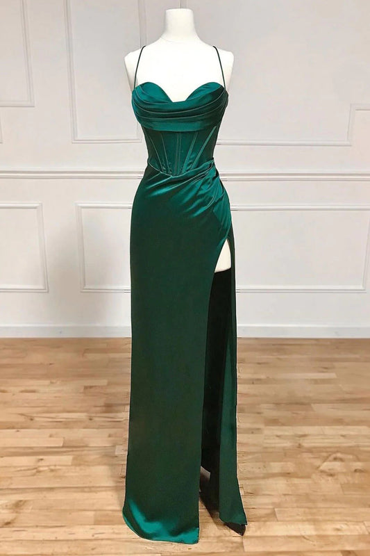 Vestido de fiesta de satén con corsé, tirantes finos y abertura