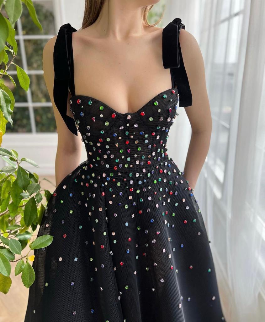 Vestido cósmico enjoyado