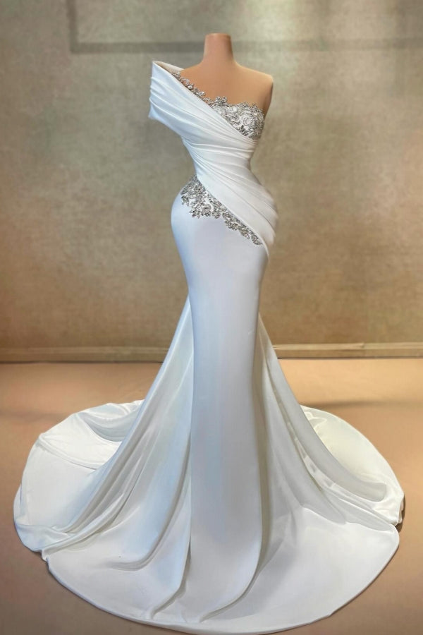 Vestido de fiesta blanco largo de satén con encaje de sirena y un solo hombro con cuentas