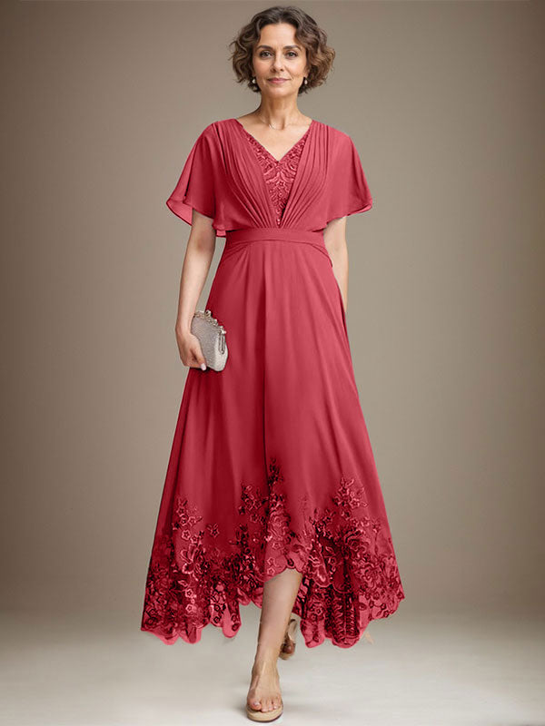 A-Linie V-Ausschnitt Asymmetrisches Spitzen-Chiffon-Kleid für die Brautmutter mit Plissee