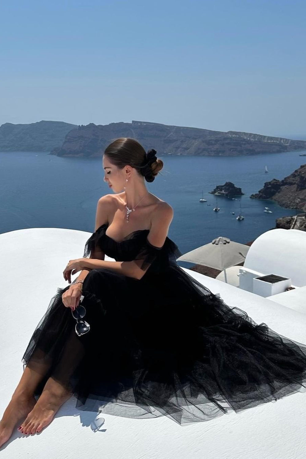 Vestido de fiesta de tul con volantes y corsé en forma de A