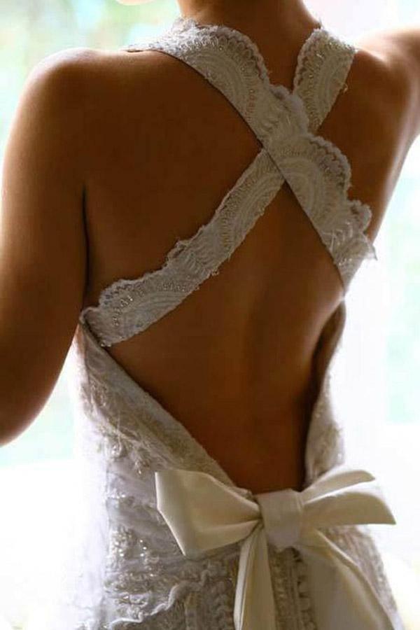 A-Linie Neckholder Rückenfreies Brautkleid mit Schleife und Spitze und Hofschleppe