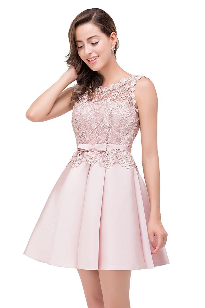 Knielanges A-Linien-Heimkehrkleid aus Satin mit Spitze