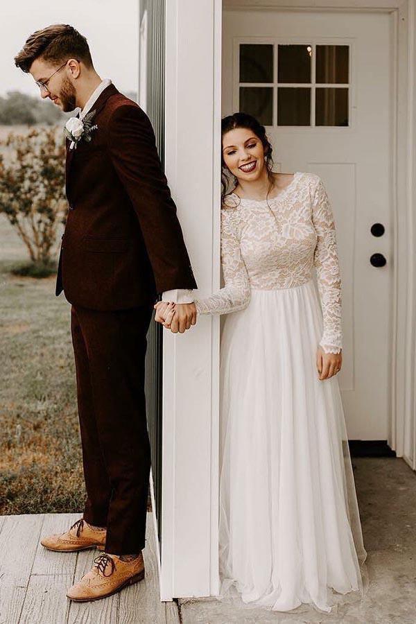 A-Linien-Brautkleid mit Rundhalsausschnitt, rückenfreiem Spitzenoberteil und langen Ärmeln
