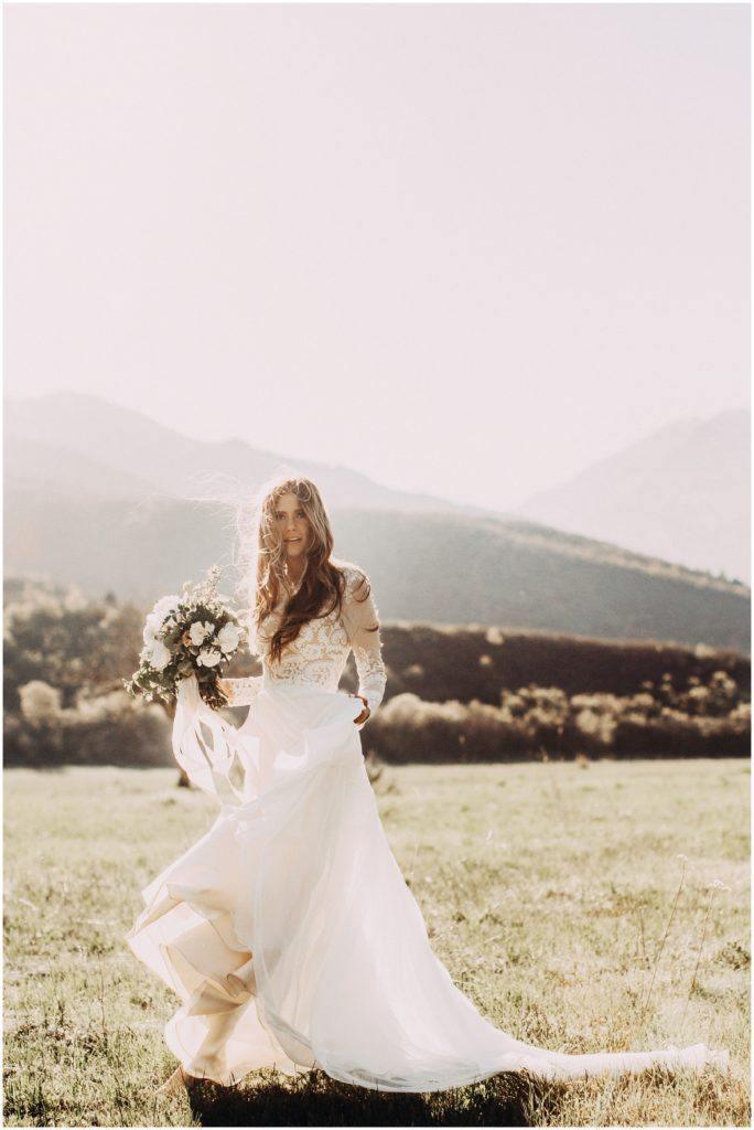A-line Scoop Lace Wedding Dress Long Sleeve Rustic Wedding Dresses