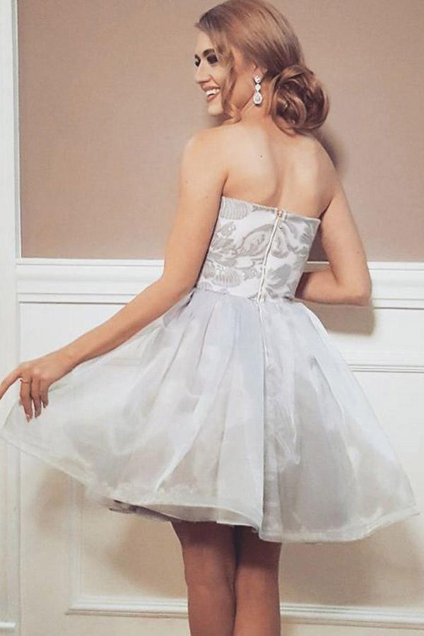 A-Linie, trägerlos, kurzes Organza-Heimkehr-Partykleid mit Applikationen