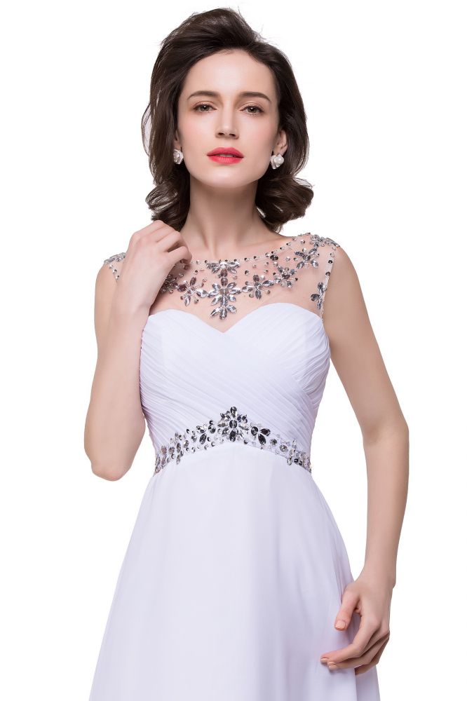 Vestido de noche de gasa con cristales y escote en forma de corazón