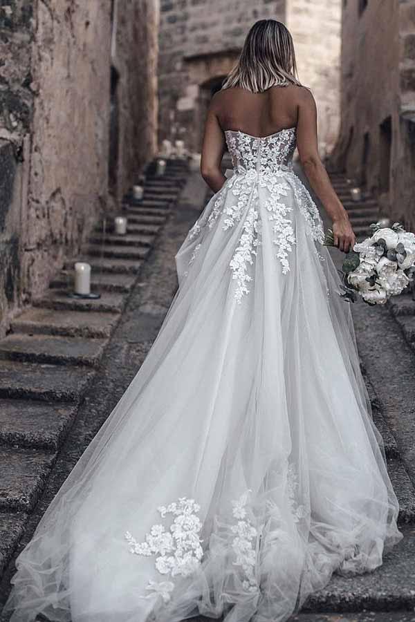 A-Line Sweetheart Sleeveless Sweep Train Tulle Wedding Dress