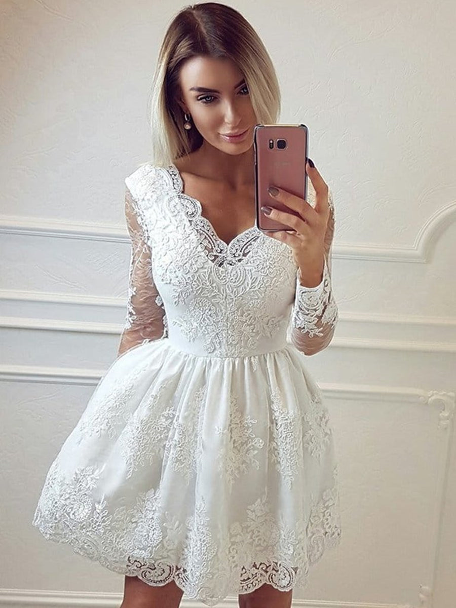 Vestidos de fiesta cortos blancos de encaje con escote en V y mangas largas