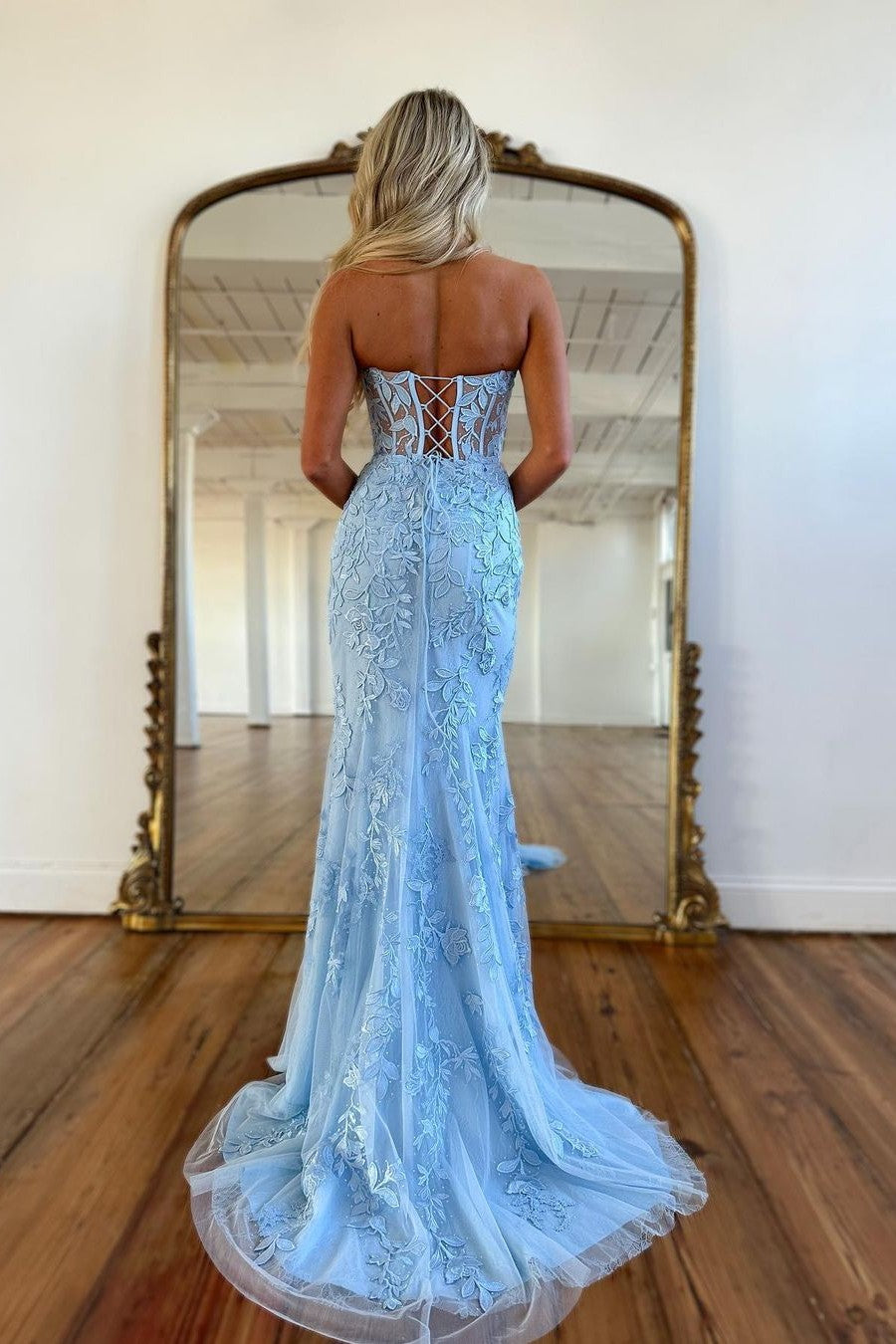 Vestidos de fiesta formales de encaje con escote corazón y sirena azul cielo