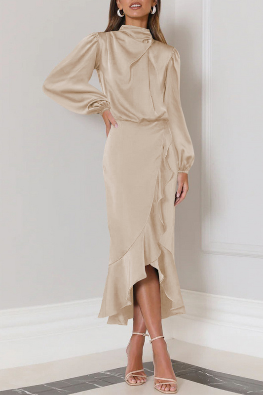 Elegante vestido de noche de cuello alto con volantes lisos y pliegues
