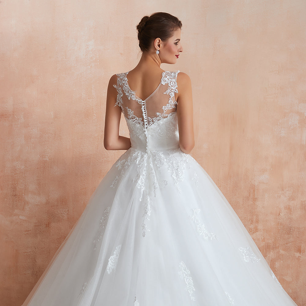 Erstaunliches langes A-Linien-Brautkleid aus Spitze und Tüll mit Applikationen