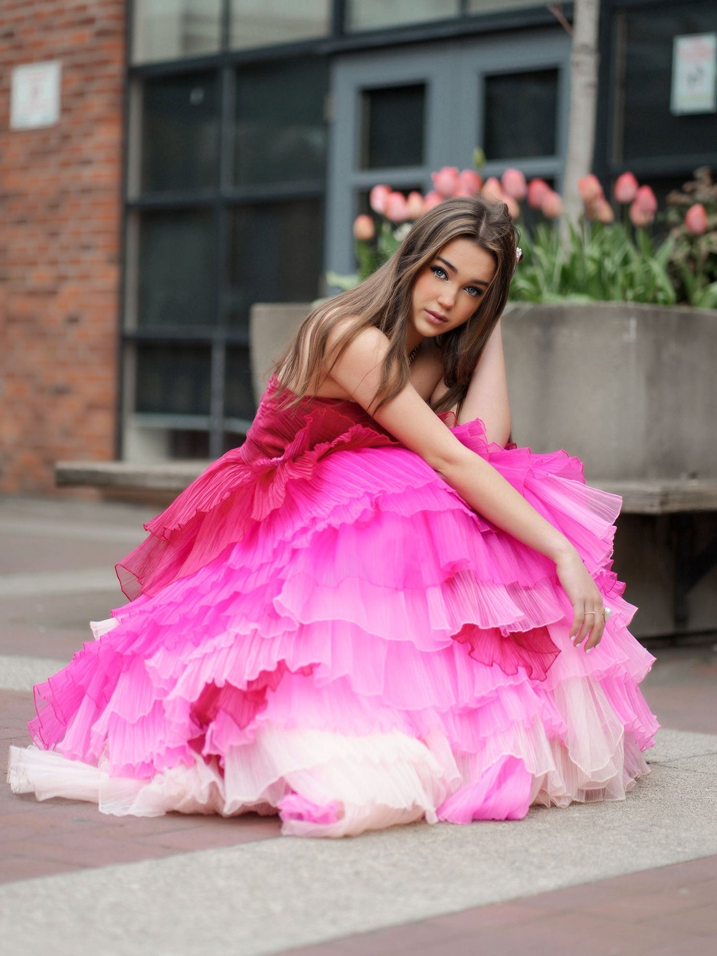 Vestido de fiesta largo con escote corazón plisado y volantes