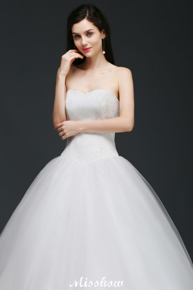 Ball Gown Lace Sweetheart Tulle Wedding Dress