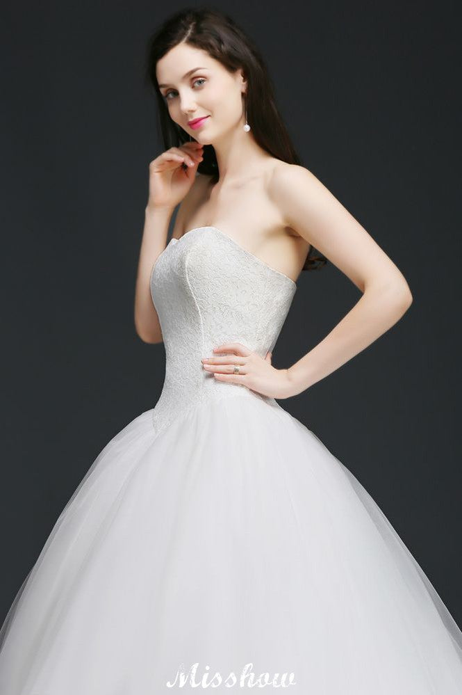 Ball Gown Lace Sweetheart Tulle Wedding Dress