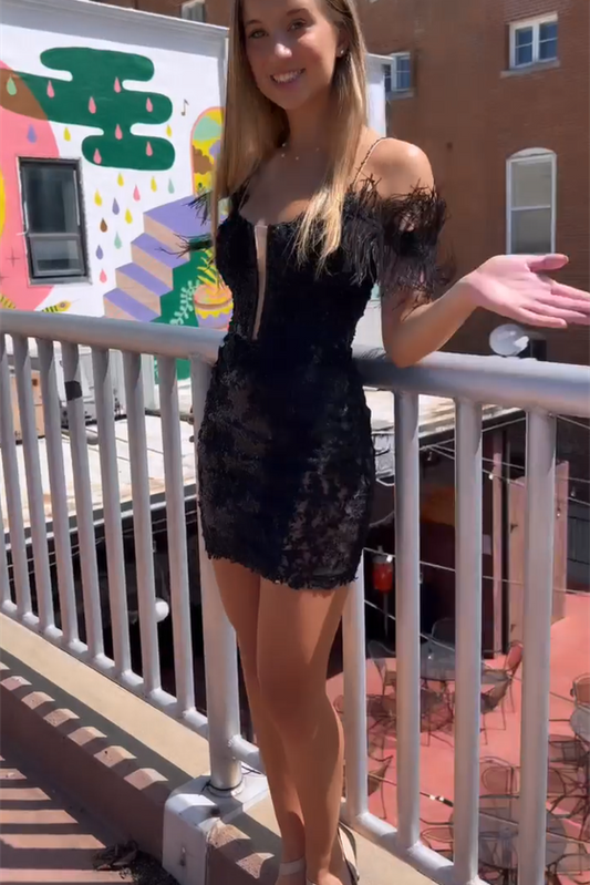 Hermosos vestidos de fiesta negros sin mangas con hombros descubiertos y encaje