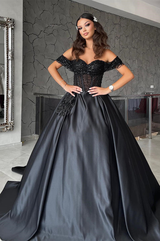 Hermoso vestido de fiesta de satén negro con escote en forma de A, largo hasta el suelo, escote corazón y hombros descubiertos, con cuentas