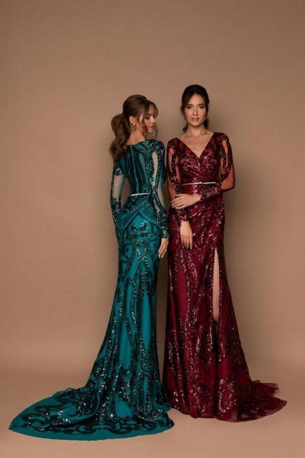 Hermosos vestidos de noche largos negros con escote en V y mangas largas con purpurina y corte sirena.