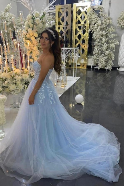 Hermosos vestidos de noche largos azules de corte A sin mangas con apliques y encaje
