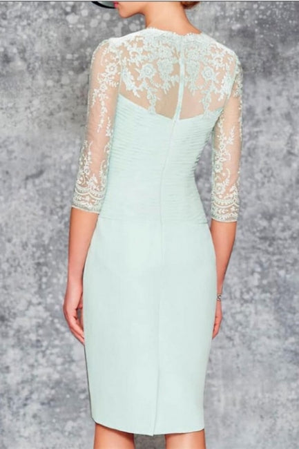 Hermosos vestidos de madre de la novia y vestidos de dama de honor verde menta.