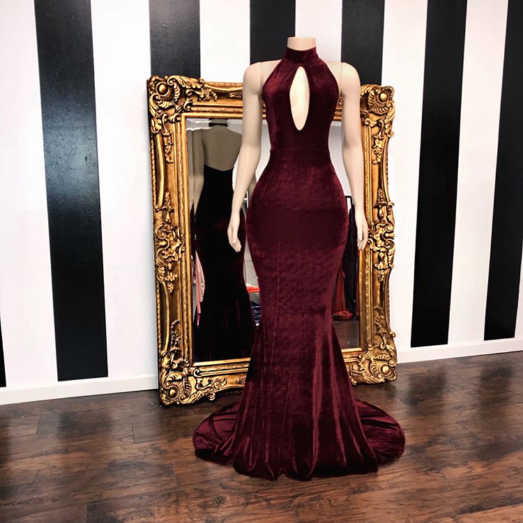 Vestidos de noche largos de sirena de terciopelo burdeos