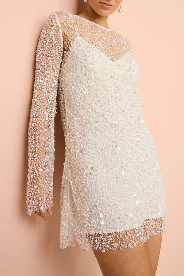 Minikleid aus glitzerndem und glänzendem Pailletten- und Perlenstoff mit separatem Unterkleid