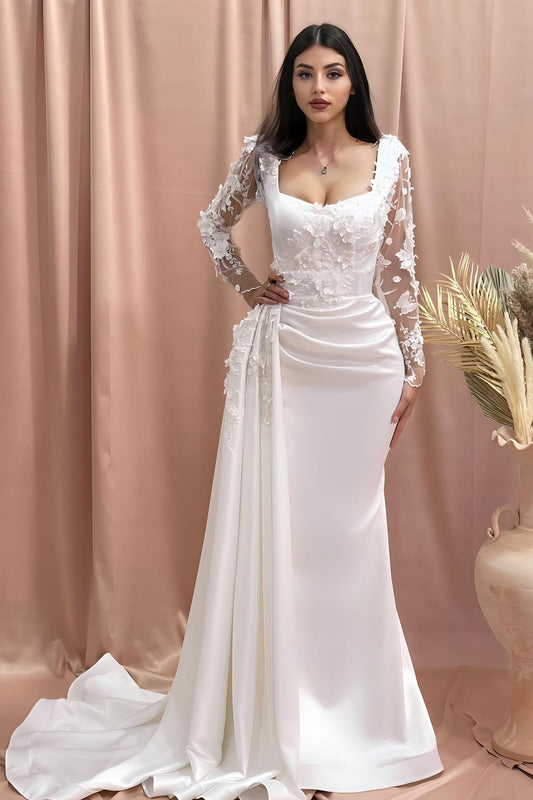 Charmantes, säulenförmiges, schulterfreies, langärmliges Brautkleid mit Applikationen aus Satin und Spitze