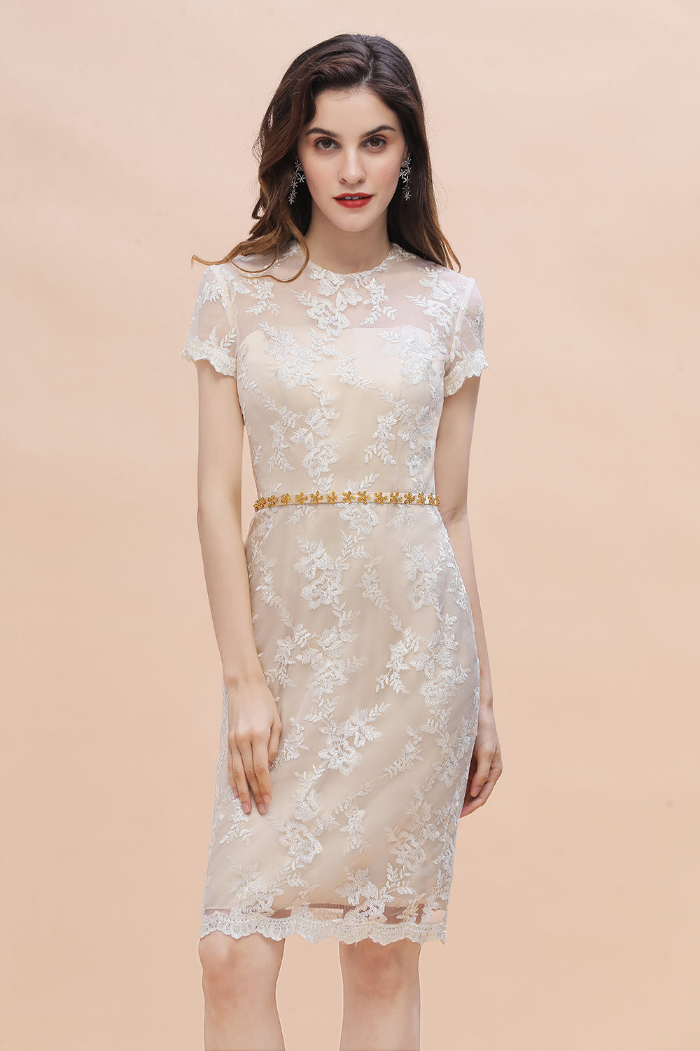 Vestido elegante para madre de la novia con encaje, cuentas y tul joya, de manga corta, en línea.