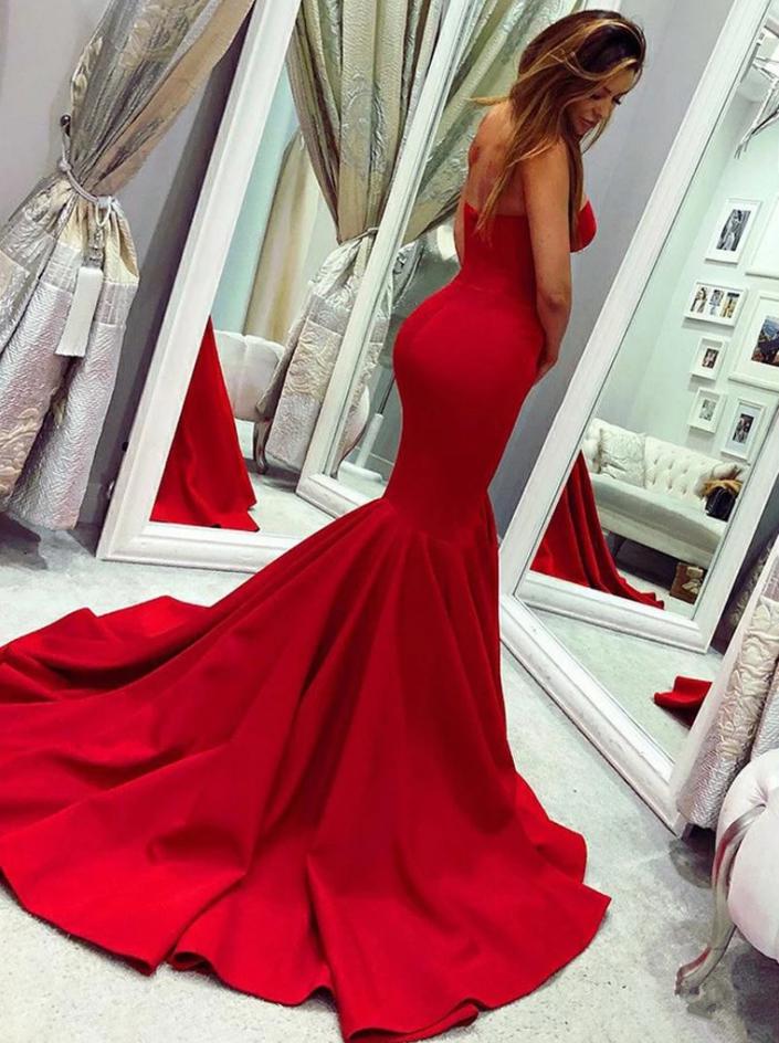 Schickes langes Meerjungfrau-Abendkleid mit Herzausschnitt aus Satin in Rot