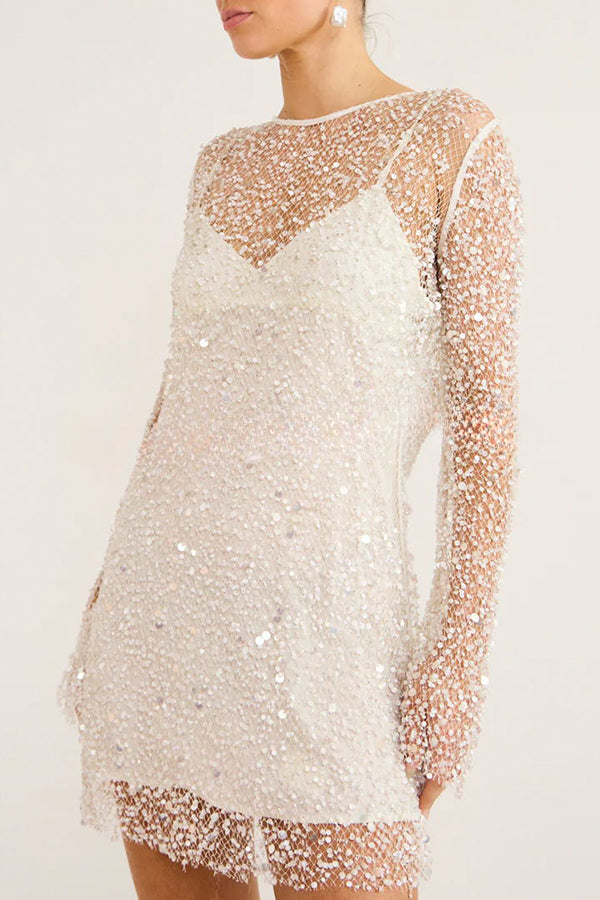 Minikleid aus glitzerndem und glänzendem Pailletten- und Perlenstoff mit separatem Unterkleid