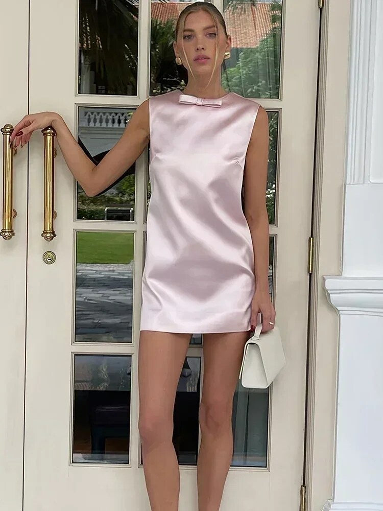 TARUXY Vestido mini de satén para mujer, sexy, sin espalda, con lazo, sin mangas, para fiesta, elegante, de noche, 2023