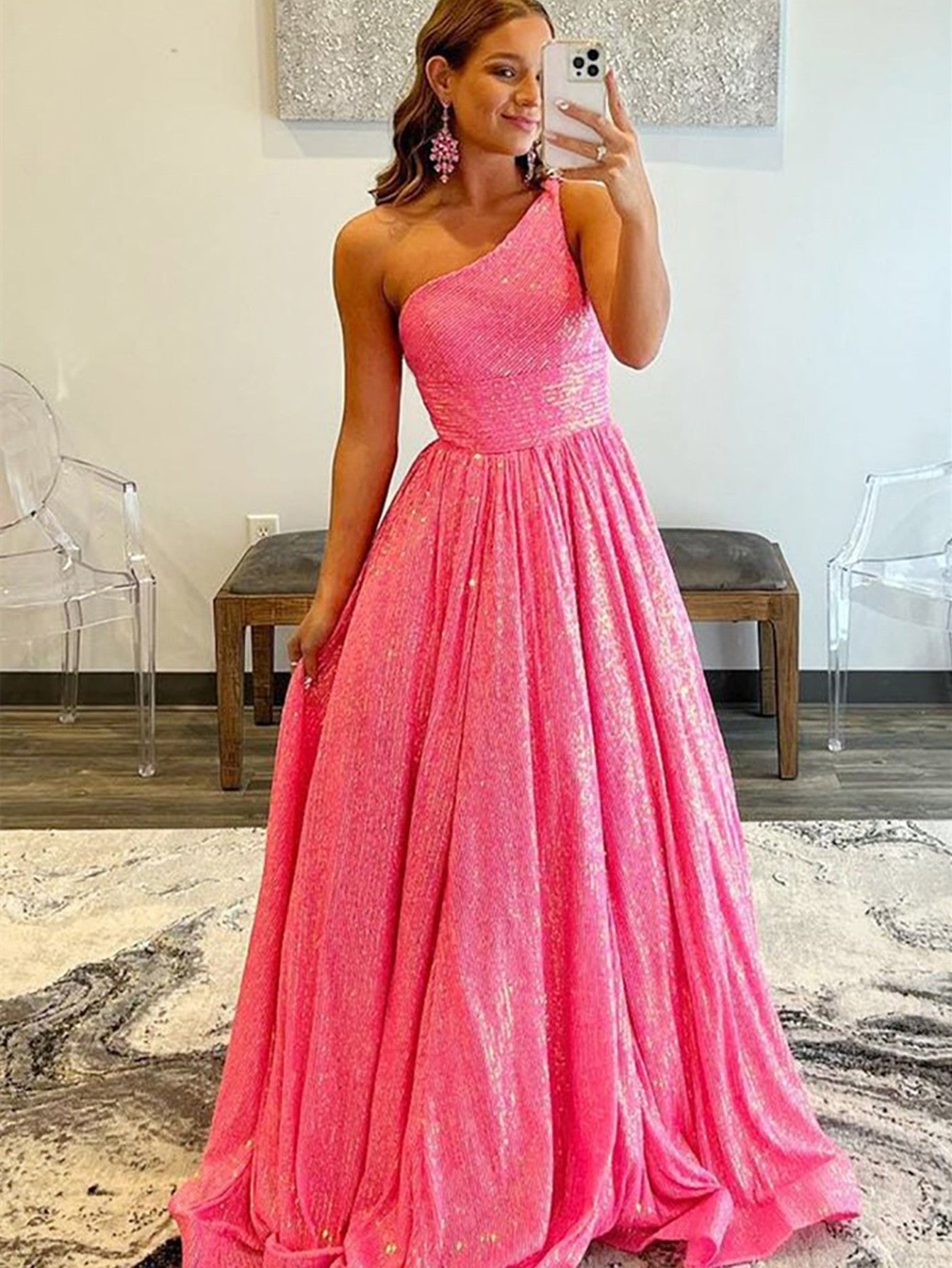 Vestido de fiesta de lentejuelas con un solo hombro y bolsillos en corte A