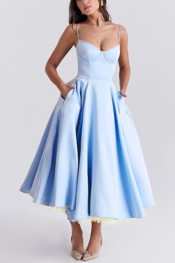Ärmelloses Tutu-Maxikleid mit Strumpfhaltern und V-Ausschnitt