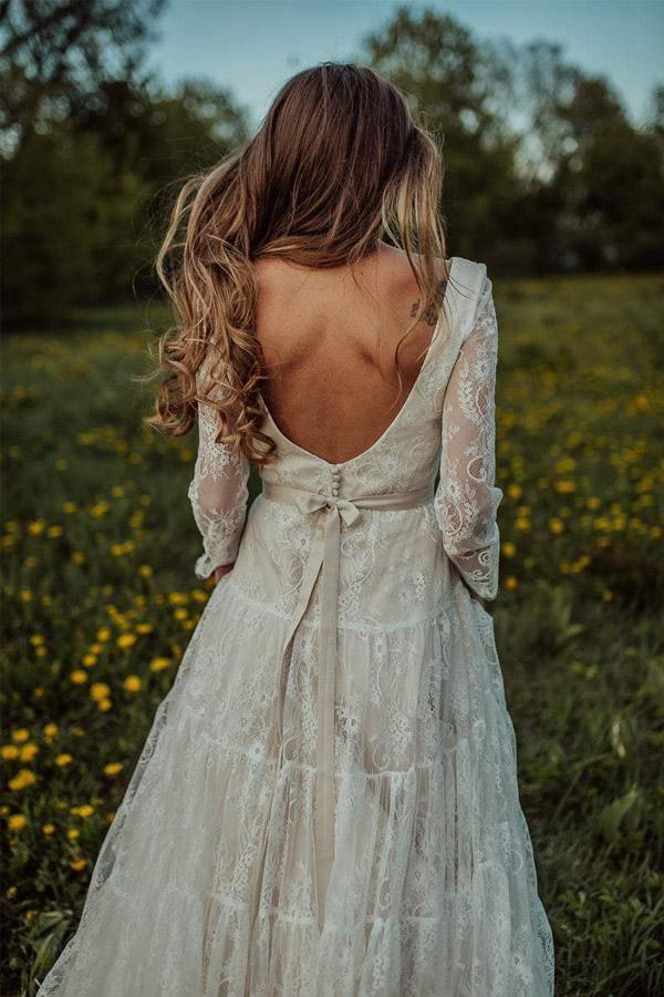 Boho-Brautkleid mit tiefem V-Ausschnitt, langärmeliges rustikales Brautkleid