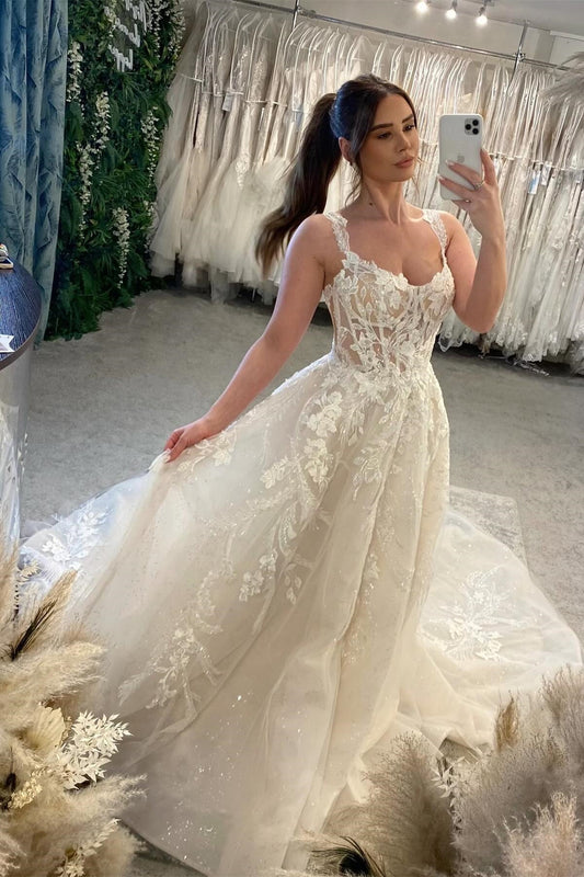 Vestidos de novia de diseñador en blanco, corte A, tirantes finos, sin mangas, de tul y encaje