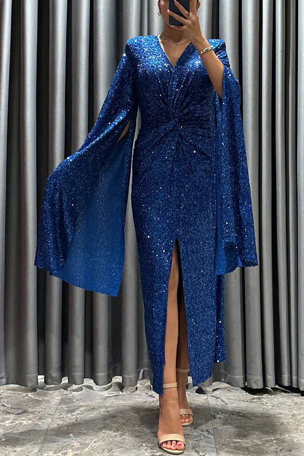 Spotlight Darling – Abend-Midikleid mit Pailletten und Cape-Ärmeln, gekreuzter Taille und Schlitz