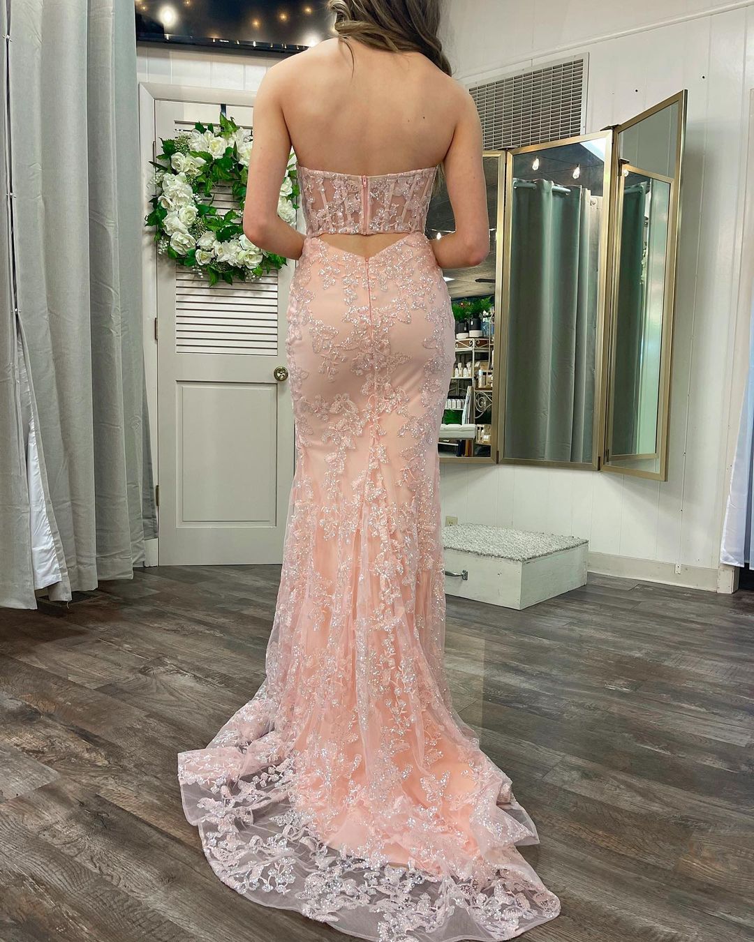 Vestido de fiesta largo de sirena con encaje y lentejuelas