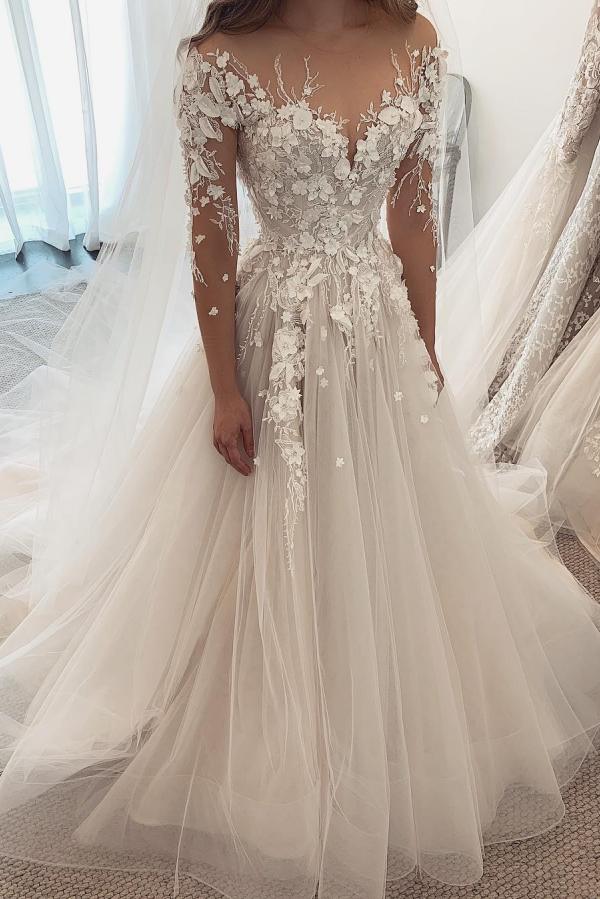 Elegantes A-Linien-Brautkleid mit Herzausschnitt und langen Ärmeln und Applikationen aus Spitze und Tüll