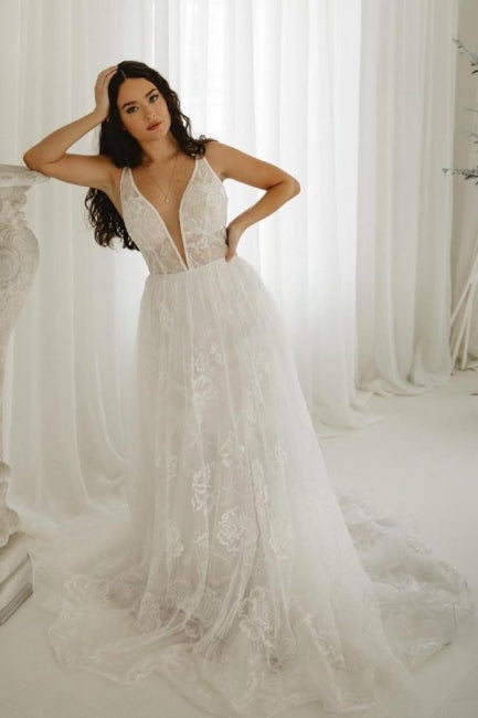 Elegante A-Linie V-Ausschnitt Ärmellose Brautkleider mit Spitze