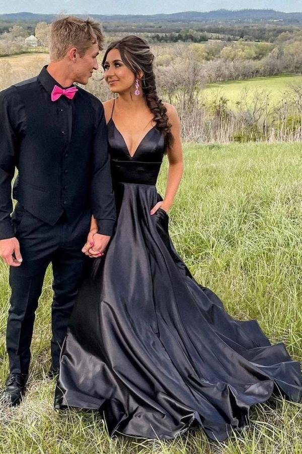 Elegantes schwarzes langes Ballkleid in A-Linie mit V-Ausschnitt und Taschen