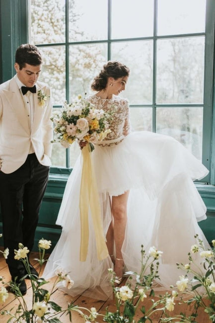 Elegante Hi-Lo-Spitzen-Tüll-Brautkleider mit langen Ärmeln