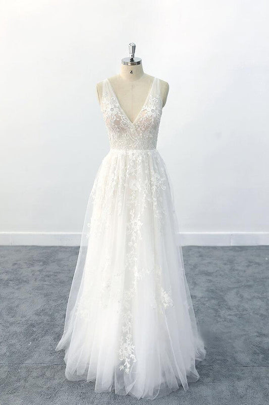 Elegantes langes rückenfreies Brautkleid aus Tüll in A-Linie mit V-Ausschnitt und Applikationen