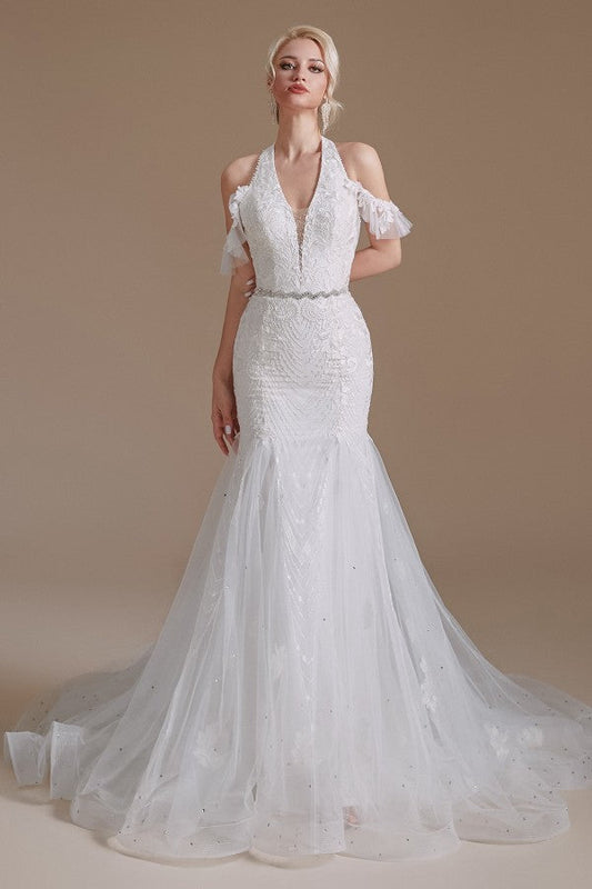 Elegantes langes Meerjungfrau-Neckholder-Brautkleid aus Tüll in Bodenlänge mit Spitzenapplikationen