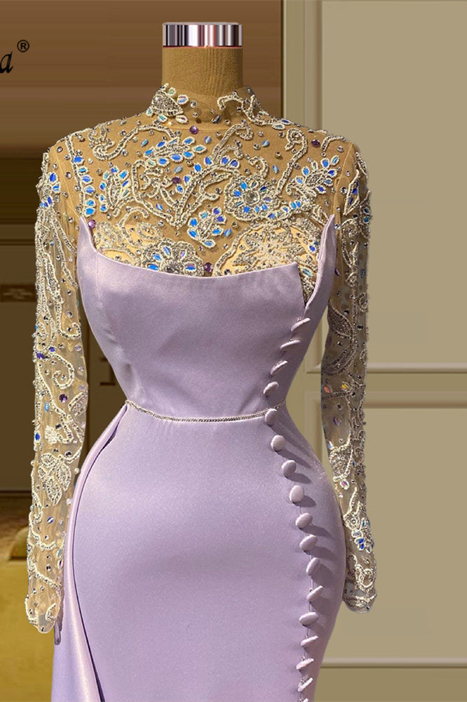 Elegante vestido de fiesta largo de sirena con cuello alto, encaje y cuentas, con mangas largas
