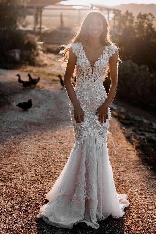 Elegant Long Mermaid Sweetheart Tulle Lace Backless Wedding Dress – YOYOCAMP