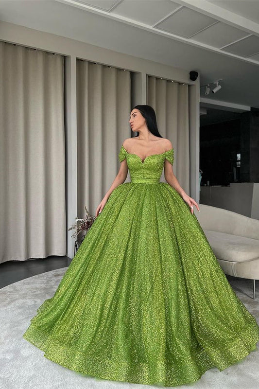 Elegante vestido de fiesta verde con lentejuelas y hombros descubiertos en forma de A