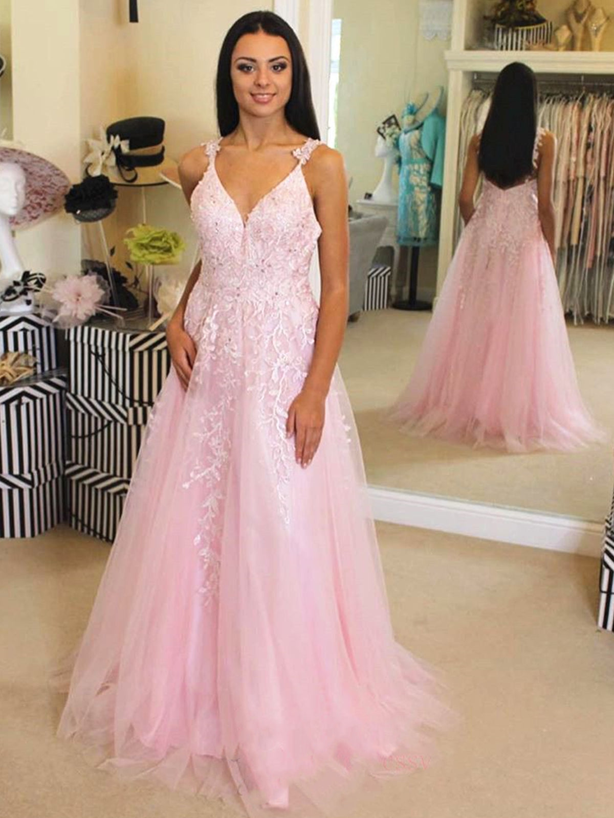 Elegant Pink Long A Line V Neck Tulle Lace Open Back Formal Graduation Prom Dresses