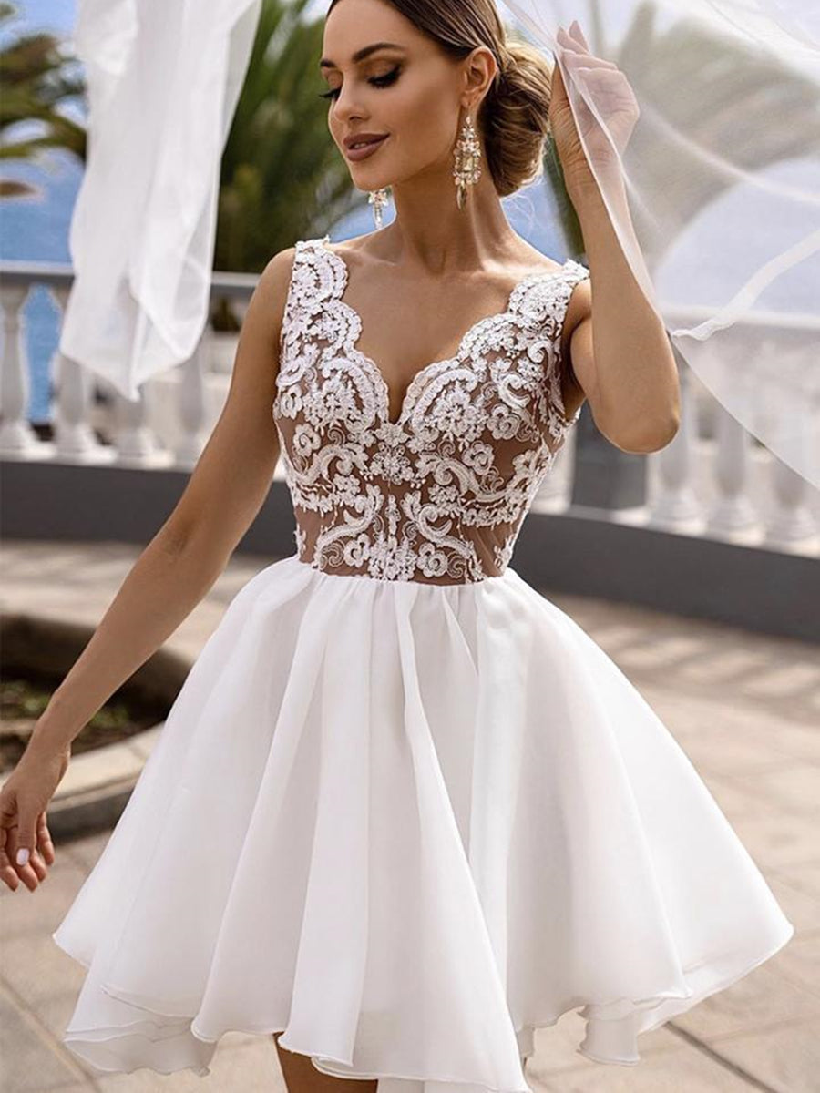 Elegante vestido de fiesta corto de encaje con escote en V y corte A, vestido blanco para el regreso a casa
