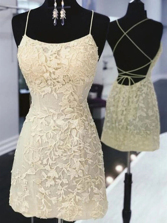 Elegantes vestidos de fiesta de graduación con espalda abierta y encaje de sirena cortos